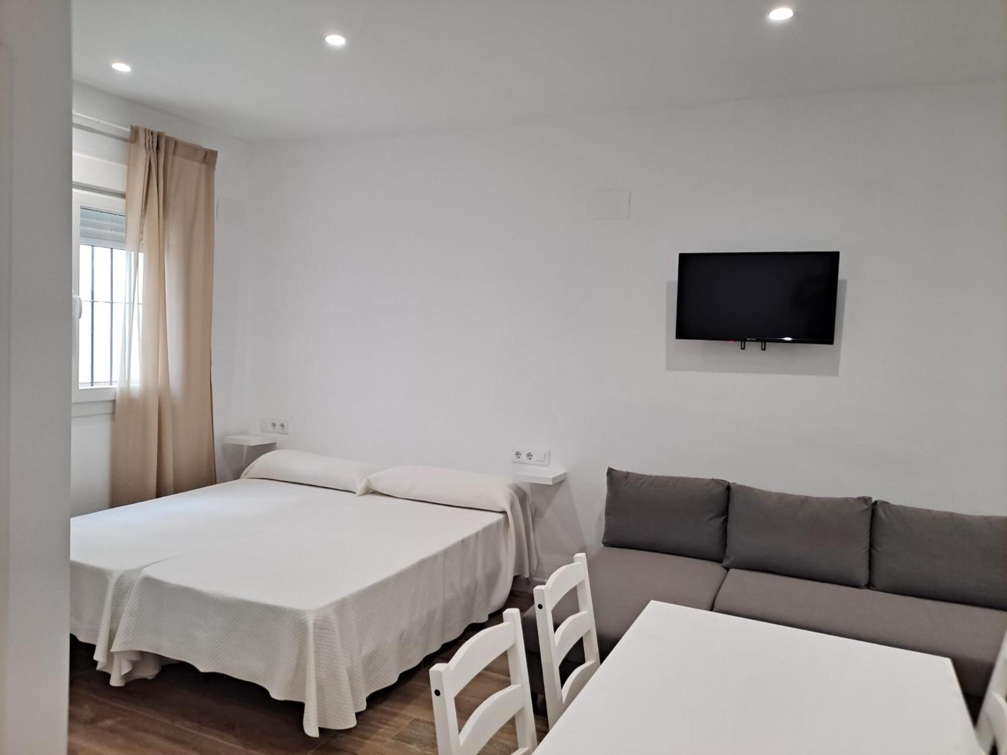 Apartamentos Caballo Rojo Кониль-де-ла-Фронтера Экстерьер фото
