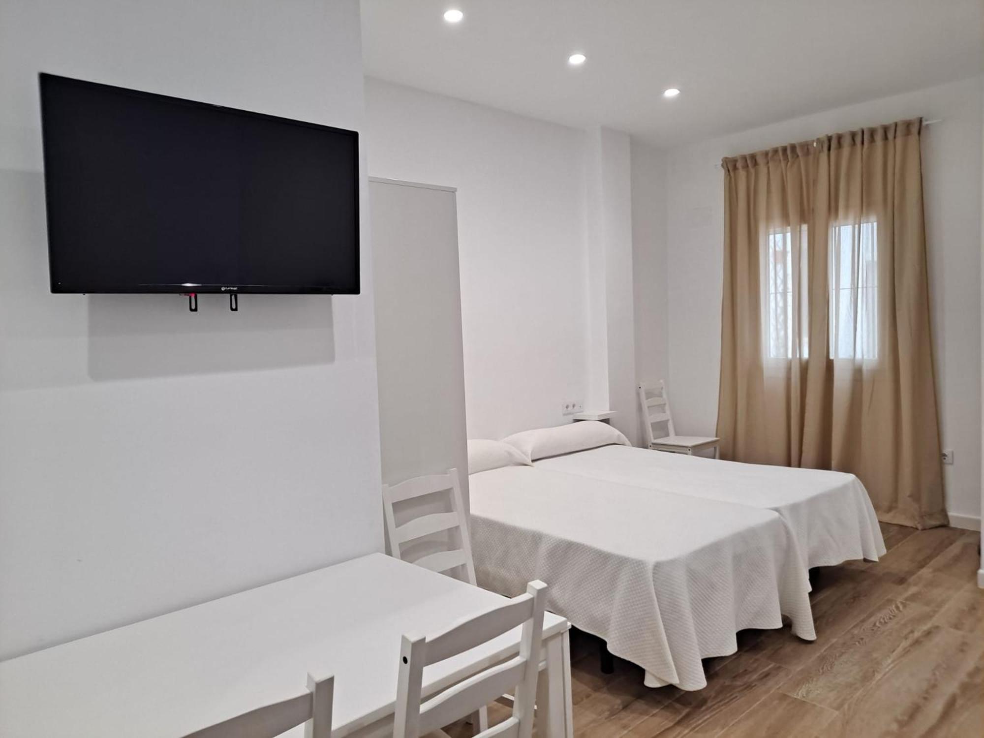 Apartamentos Caballo Rojo Кониль-де-ла-Фронтера Экстерьер фото